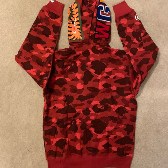 Bape A Bathing Ape OG Red Camo Shark Hoodie - Picture 2 of 8